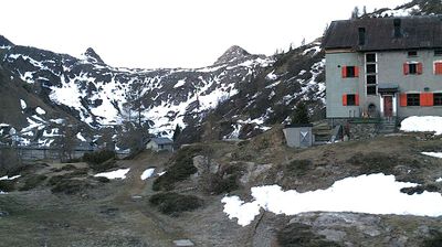 immagine della webcam nei dintorni di Gromo: webcam Rifugio Calvi Laghi Gemelli