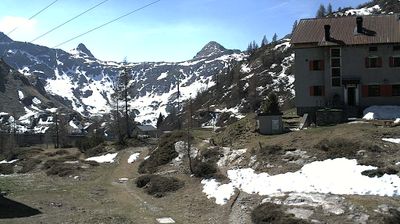 immagine della webcam nei dintorni di Piateda: webcam Rifugio Calvi Laghi Gemelli