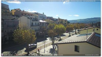 immagine della webcam nei dintorni di Savignano Irpino: webcam San Bartolomeo in Galdo