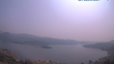immagine della webcam nei dintorni di Ameno: webcam Pella