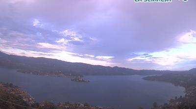 immagine della webcam nei dintorni di Casale Corte Cerro: webcam Pella