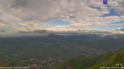 immagine della webcam nei dintorni di Arpaise: webcam Ospedaletto d'Alpinolo