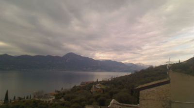immagine della webcam nei dintorni di Ferrara di Monte Baldo: webcam Torri del Benaco