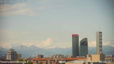 immagine della webcam nei dintorni di Milano Conca del Naviglio: webcam Milano City Life
