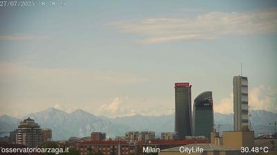 immagine della webcam nei dintorni di Garbagnate Milanese: webcam Milano City Life