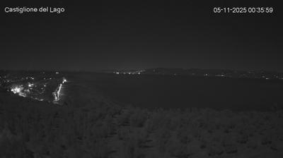 immagine della webcam nei dintorni di Marciano della Chiana: webcam Castiglione del Lago