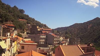 immagine della webcam nei dintorni di Santa Teresa di Riva: webcam Mandanici