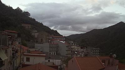 immagine della webcam nei dintorni di Scaletta Zanclea: webcam Mandanici