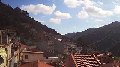 immagine della webcam nei dintorni di Santa Teresa di Riva: webcam Mandanici