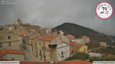 immagine della webcam nei dintorni di Acquaviva d'Isernia: webcam Schiavi di Abruzzo