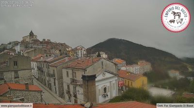 immagine della webcam nei dintorni di Pescopennataro: webcam Schiavi di Abruzzo