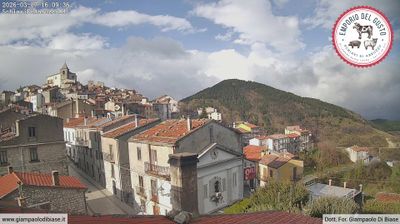 immagine della webcam nei dintorni di Acquaviva d'Isernia: webcam Schiavi di Abruzzo