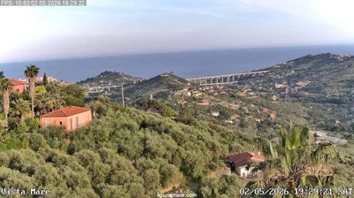 immagine della webcam nei dintorni di Dolceacqua: webcam Dolcedo