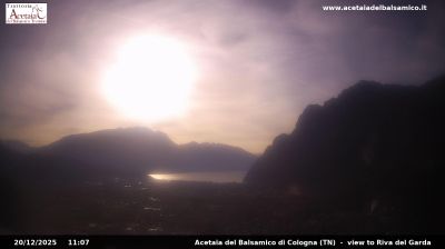 immagine della webcam nei dintorni di Brentonico: webcam Tenno