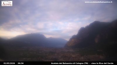 immagine della webcam nei dintorni di Nogaredo: webcam Tenno