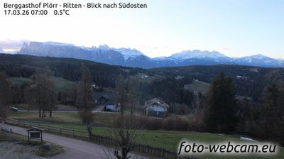 immagine della webcam nei dintorni di San Genesio Atesino: webcam Altopiano di Renon