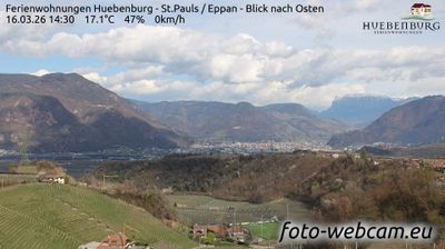 immagine della webcam nei dintorni di Altopiano di Renon: webcam Appiano sulla Strada del Vino