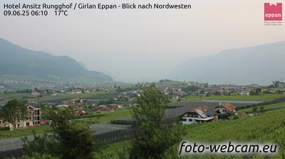 Preview delle webcam di Cornaiano: Hotel Ansitz Rungghof - Eppan - Blick nach Nordwesten