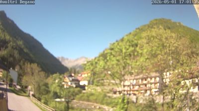immagine della webcam nei dintorni di Enemonzo: webcam Forni Avoltri
