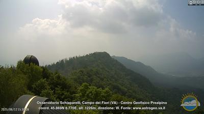 immagine della webcam nei dintorni di Binago: webcam Castello Cabiaglio