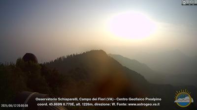 immagine della webcam nei dintorni di Curiglia con Monteviasco: webcam Castello Cabiaglio