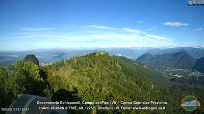 immagine della webcam nei dintorni di Monvalle: webcam Castello Cabiaglio