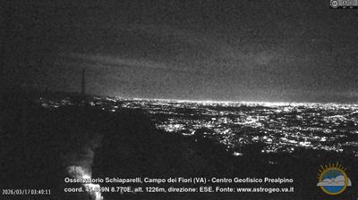 immagine della webcam nei dintorni di Laveno-Mombello: webcam Castello Cabiaglio