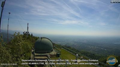 immagine della webcam nei dintorni di Varese: webcam Castello Cabiaglio
