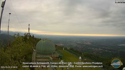 immagine della webcam nei dintorni di Monvalle: webcam Castello Cabiaglio