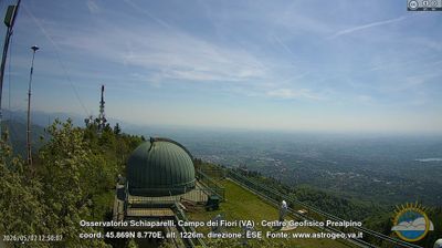 immagine della webcam nei dintorni di Maccagno: webcam Castello Cabiaglio