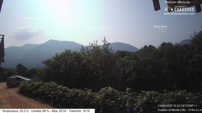 immagine della webcam nei dintorni di Binago: webcam Cuasso al Monte