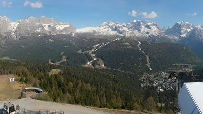 immagine della webcam nei dintorni di Rifugio Viviani: webcam Campo Carlo Magno