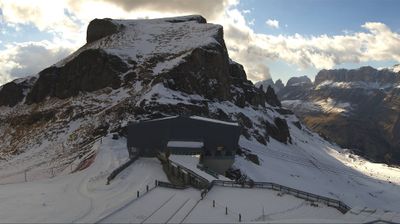 immagine della webcam nei dintorni di Plan Boè: webcam Porta Vescovo