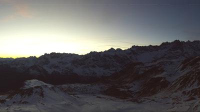 immagine della webcam nei dintorni di Cervinia Plateau Rosa: webcam Valtournenche Colle Superiore