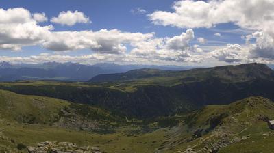 immagine della webcam nei dintorni di Altopiano di Vezzena: webcam Sarentino