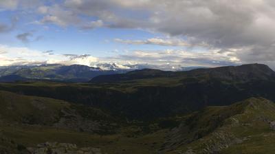 immagine della webcam nei dintorni di Racines: webcam Altopiano di Vezzena