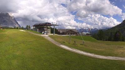 immagine della webcam nei dintorni di San Martino in Badia: webcam Lago di Braies