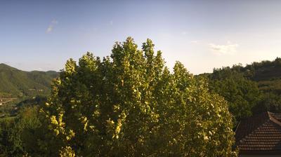 immagine della webcam nei dintorni di Corneliano d'Alba: webcam Bosia