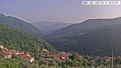 immagine della webcam nei dintorni di Monesi: webcam Armo