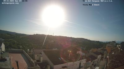 immagine della webcam nei dintorni di Cagnano Varano: webcam Vico del Gargano