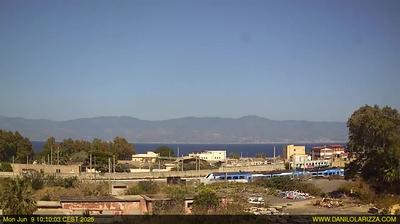 immagine della webcam nei dintorni di Santa Teresa di Riva: webcam Reggio Aeroporto dello Stretto