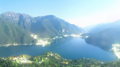 immagine della webcam nei dintorni di Zuclo: webcam Ledro