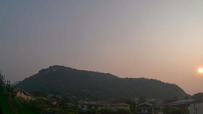 immagine della webcam nei dintorni di Monvalle: webcam Sangiano