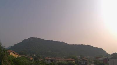 immagine della webcam nei dintorni di Cuvio: webcam Sangiano