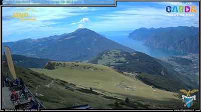 immagine della webcam nei dintorni di Molina di Ledro: webcam Ronzo-Chienis