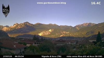 immagine della webcam nei dintorni di Limone sul Garda: webcam Arco