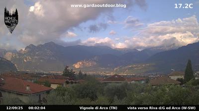 immagine della webcam nei dintorni di Molina di Ledro: webcam Arco