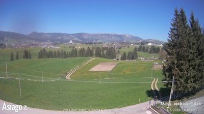immagine della webcam nei dintorni di Campomulo: webcam Altopiano di Asiago