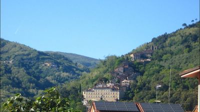 immagine della webcam nei dintorni di Barga: webcam Collodi