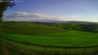 immagine della webcam nei dintorni di Montepulciano Stazione: webcam San Quirico d'Orcia
